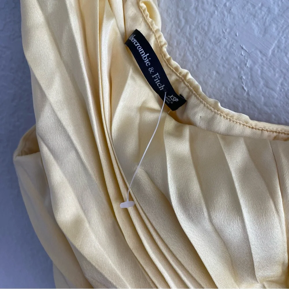 Abercrombie & Fitch Giselle Pleated One Shoulder Cutout Maxi Dress Yellow Petite